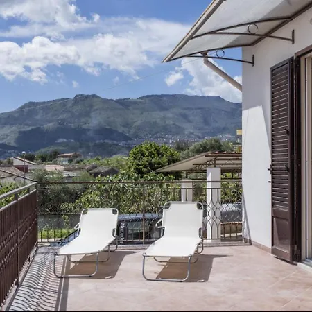 Casa Maria Grazia Indipendente Con Vista Mozzafiato A Villa *
